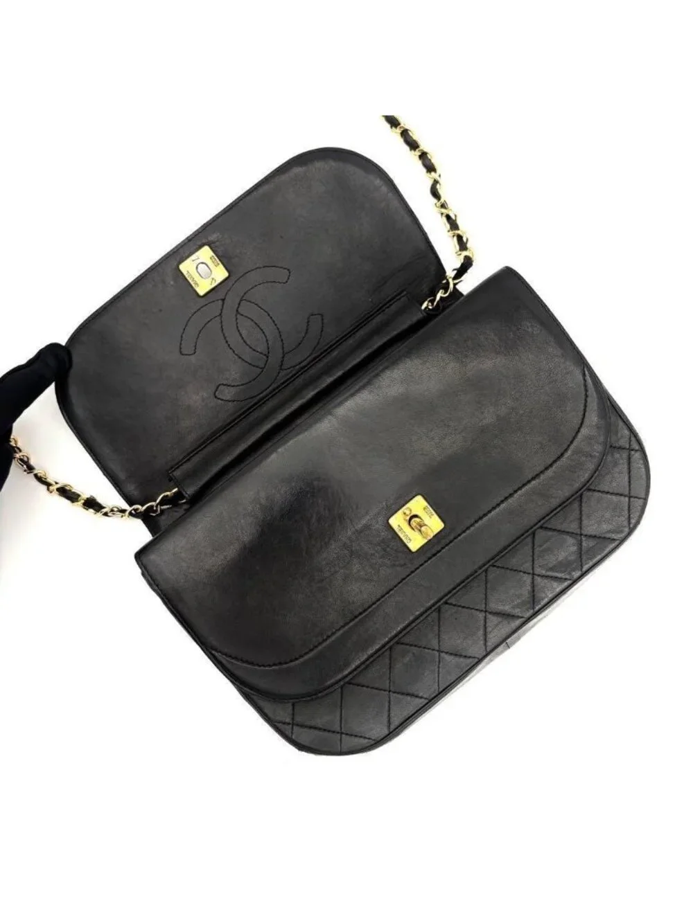 Chanel Quilted Chain Shoulder Bag Black Lambskin